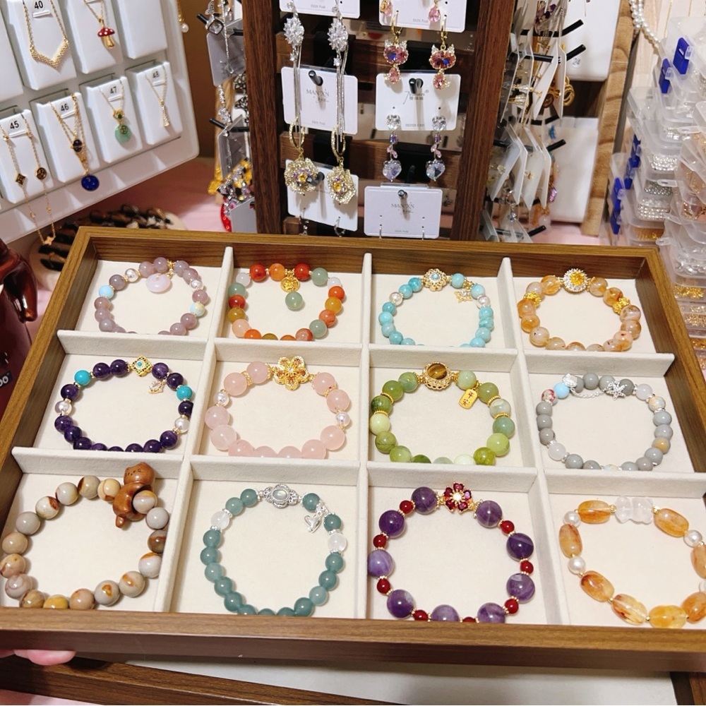 （04-10）Handmade bracelets for live show